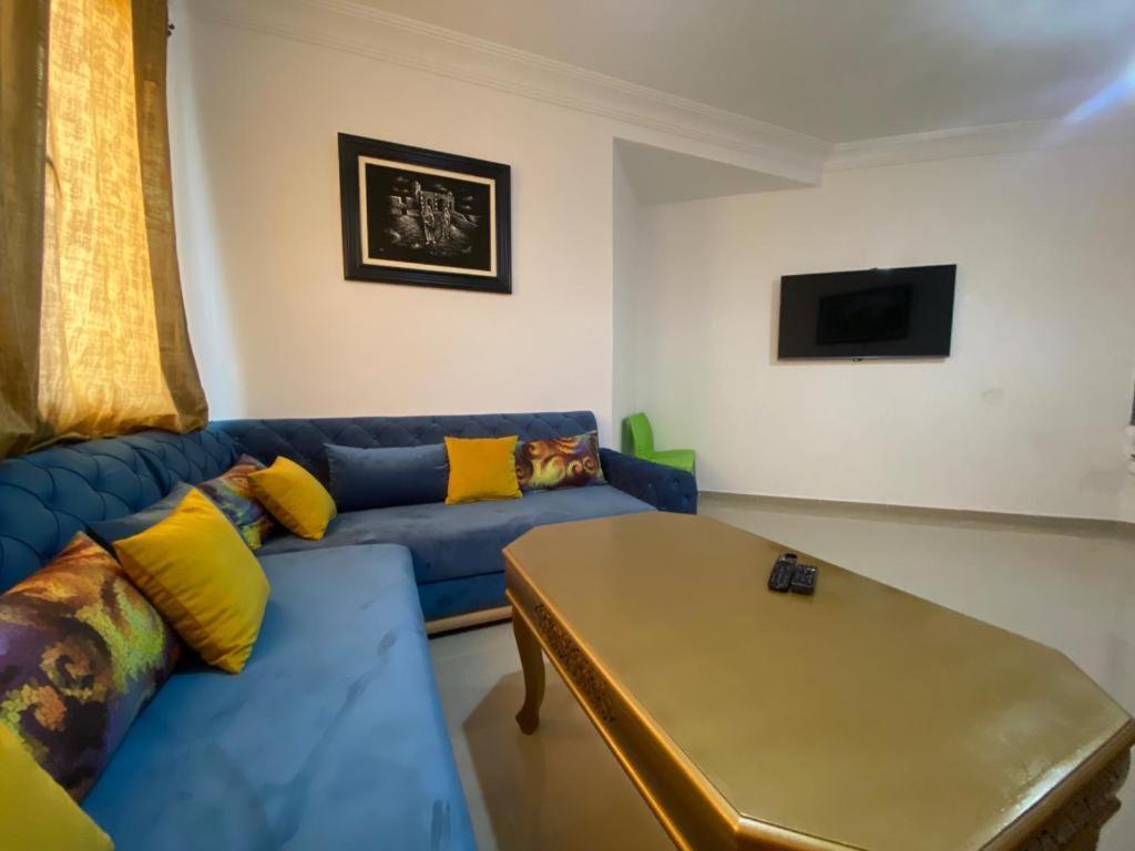 Complexe Al Massira Imm 13 N 6 Etg 2 Apartment Fnideq Exterior photo